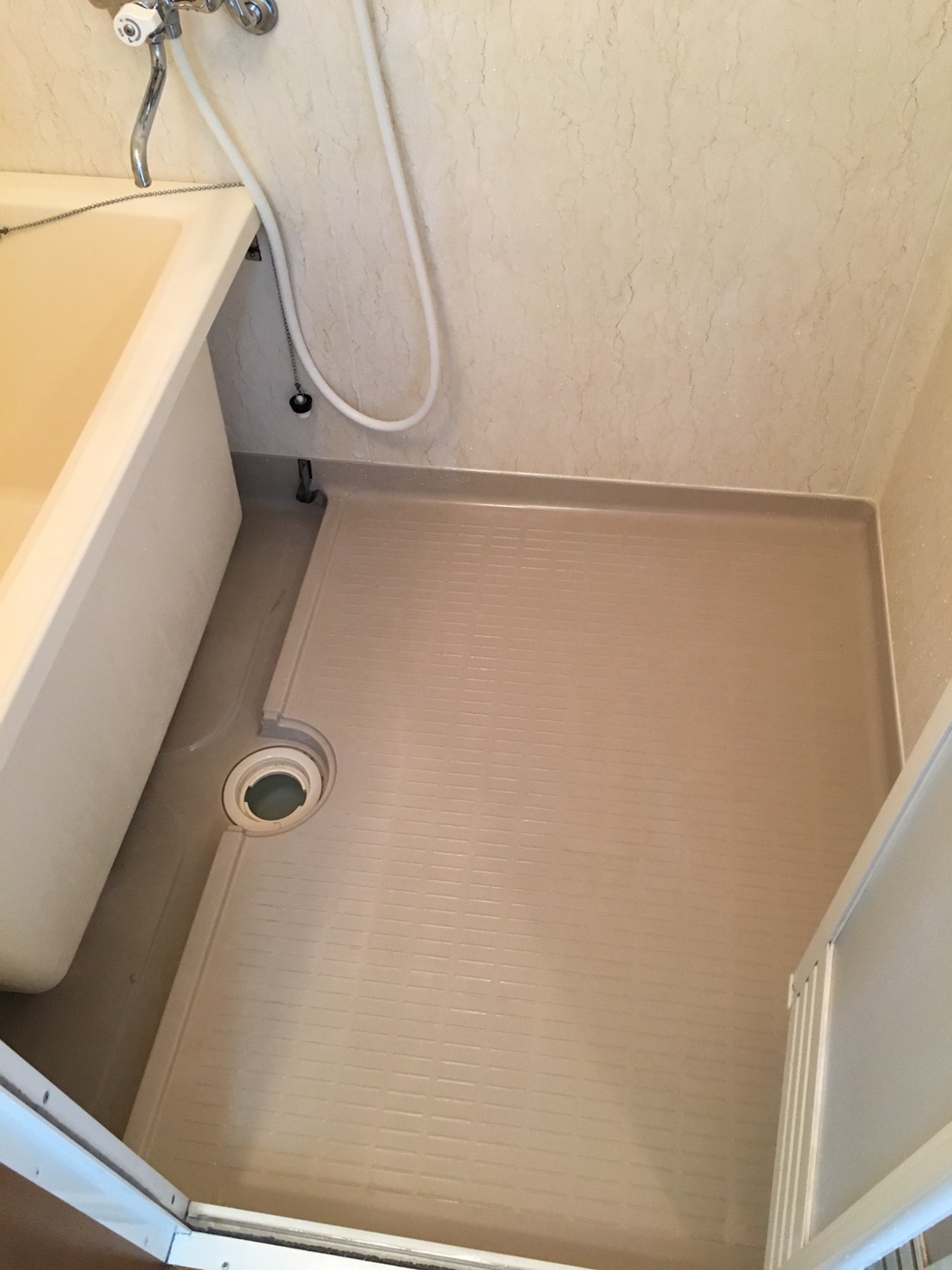 兵庫県伊丹市　浴室クリーニング　専用薬剤を使用してすっきりキレイにクリーニング♪おそうじプラス